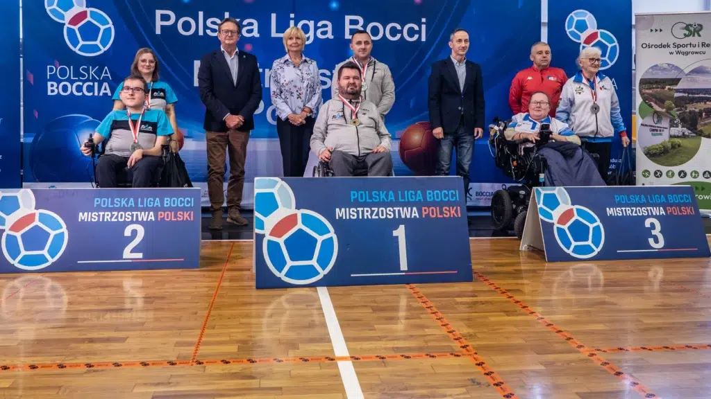 Podium BC3: 1. Damian Iskrzycki z operatorem rampy Dariuszem Borowskim; 2. Marcin Ostrowski z operatorką Natalią Kulus; 3. Edyta Owczarz z operatorką Krystyną Owczarz.