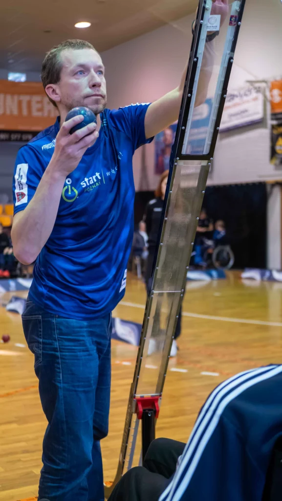 Sławomir Kubiak ze Start Poznań jako operator rampy BC3 podczas MP Bocci 2025