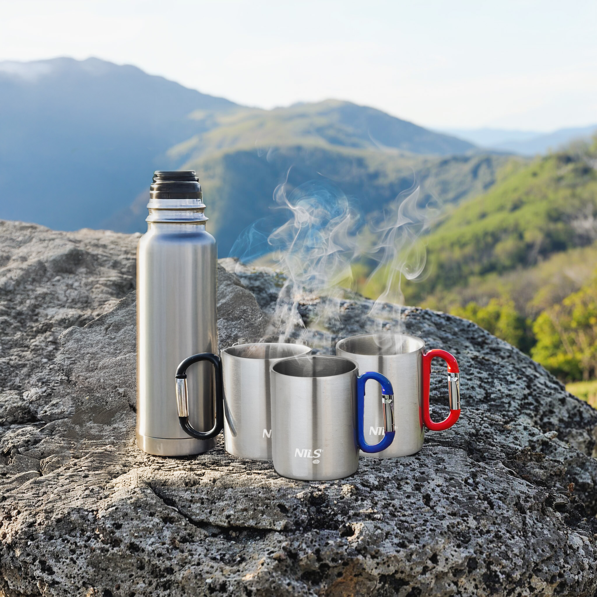 NC17110 KUBEK KEMPINGOWY Z KARABIŃCZYKIEM 300 ML STAL NIERDZEWNA NIEBIESKI NILS CAMP NC17110 KUBEK KEMPINGOWY Z KARABIŃCZYKIEM 300 ML STAL NIERDZEWNA NIEBIESKI NILS CAMP