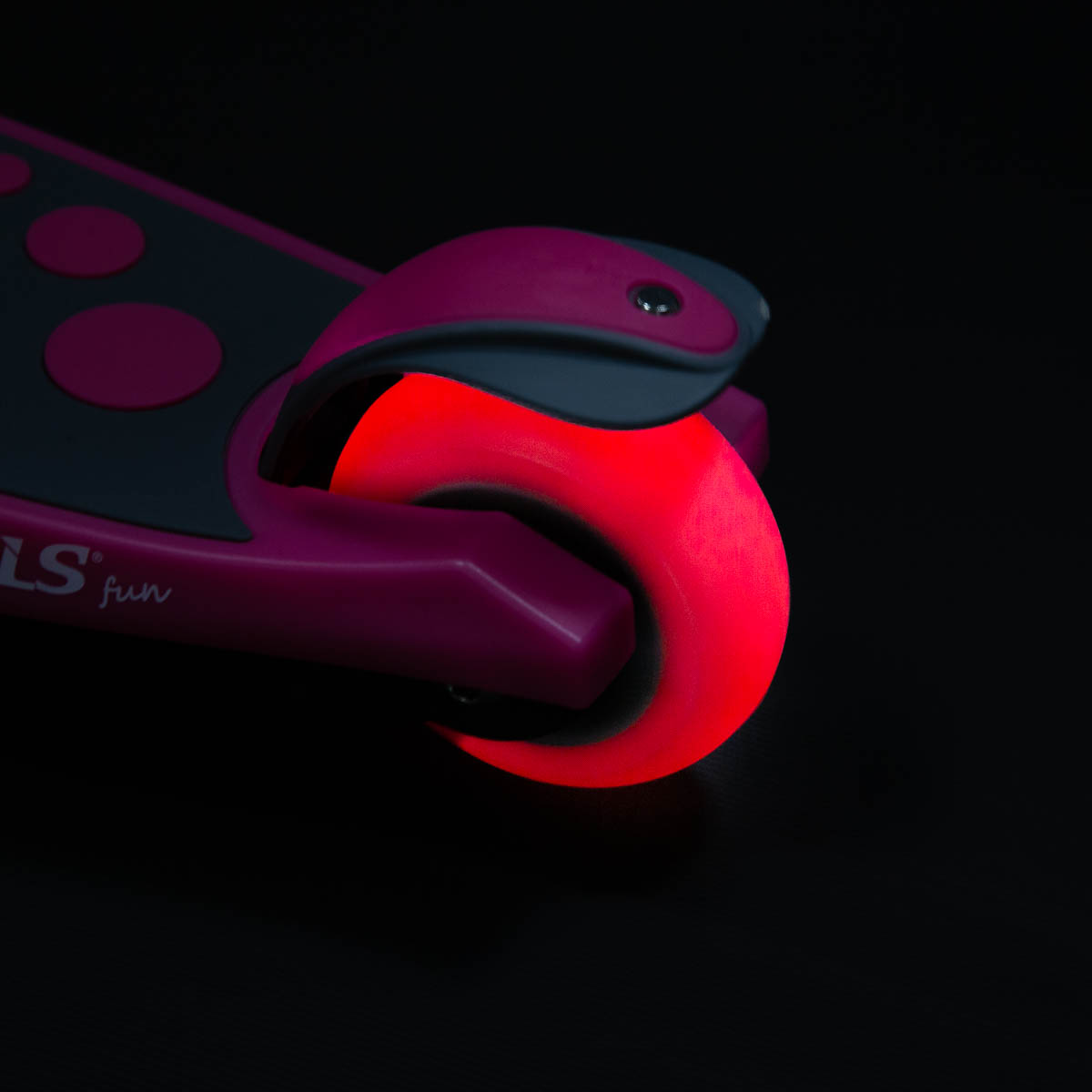 HLB02 PINK HULAJNOGA DZIECIĘCA NILS FUN HLB02 PINK HULAJNOGA DZIECIĘCA NILS FUN