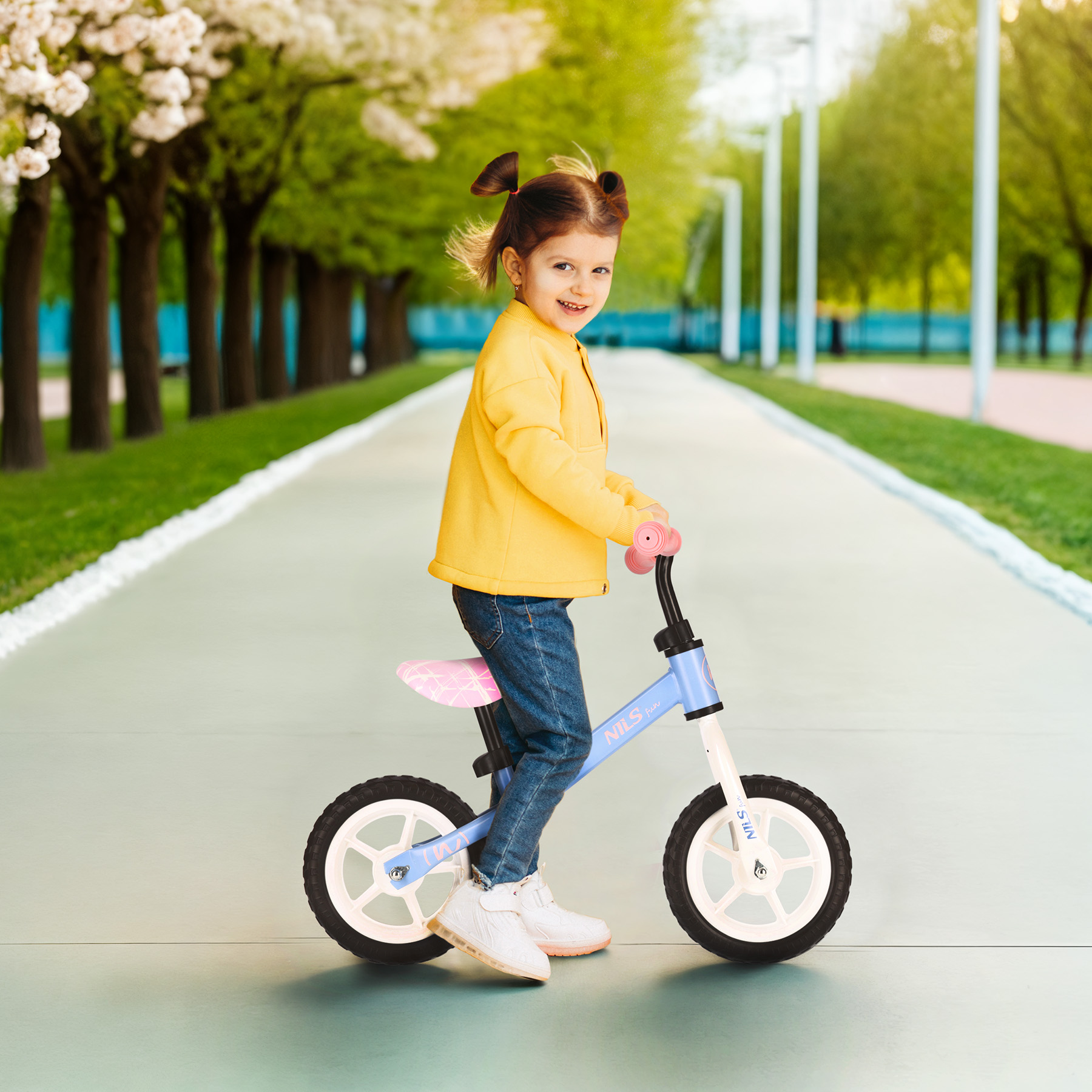 RB134 ROWEREK BIEGOWY NIEBIESKI KOŁA 10'' NILS FUN RB134 ROWEREK BIEGOWY NIEBIESKI KOŁA 10'' NILS FUN