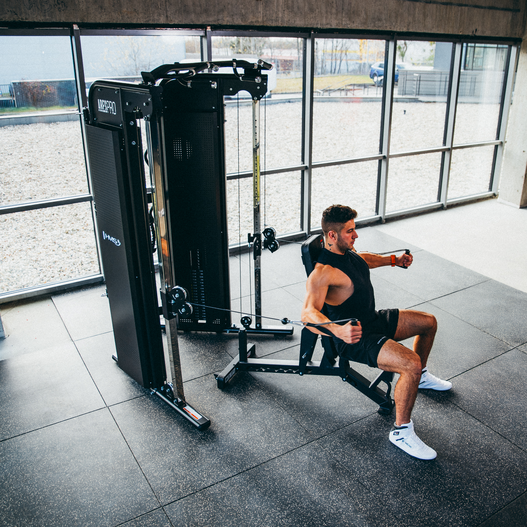 POS25 PODŁOGA GUMOWA POD SPRZĘT FITNESS BLACK/WHITE HMS POS25 PODŁOGA GUMOWA POD SPRZĘT FITNESS BLACK/WHITE HMS