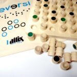Reversi – dotykowa gra planszowa