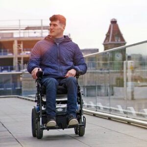 Quickie q200 r wÓzek elektryczny z napĘdem na tylne koŁa