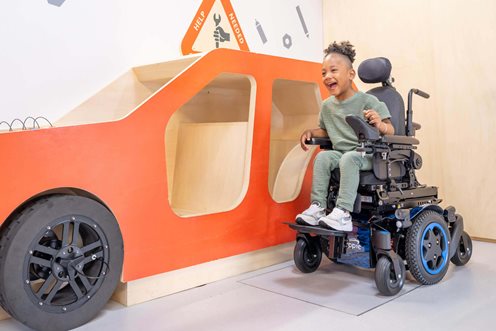 Zippie q300 m mini kids wózek elektr. z napędem na środkowe koła