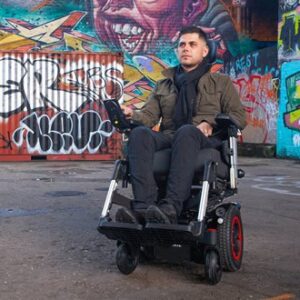 Quickie q300 m mini wÓzek elektryczny z napĘdem na Środkowe koŁa