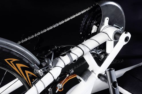 Handbike quickie shark rs – mistrzowska konstrukcja dla wymagających