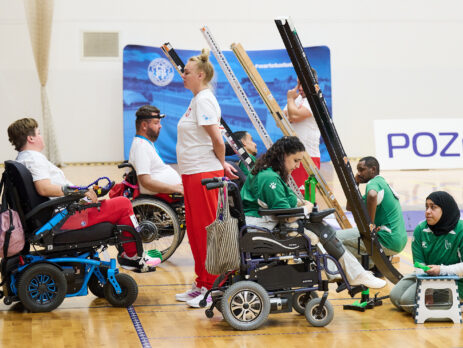 Zawodnik boccia w trakcie rzutu – Poznań 2026 World Boccia Challenger