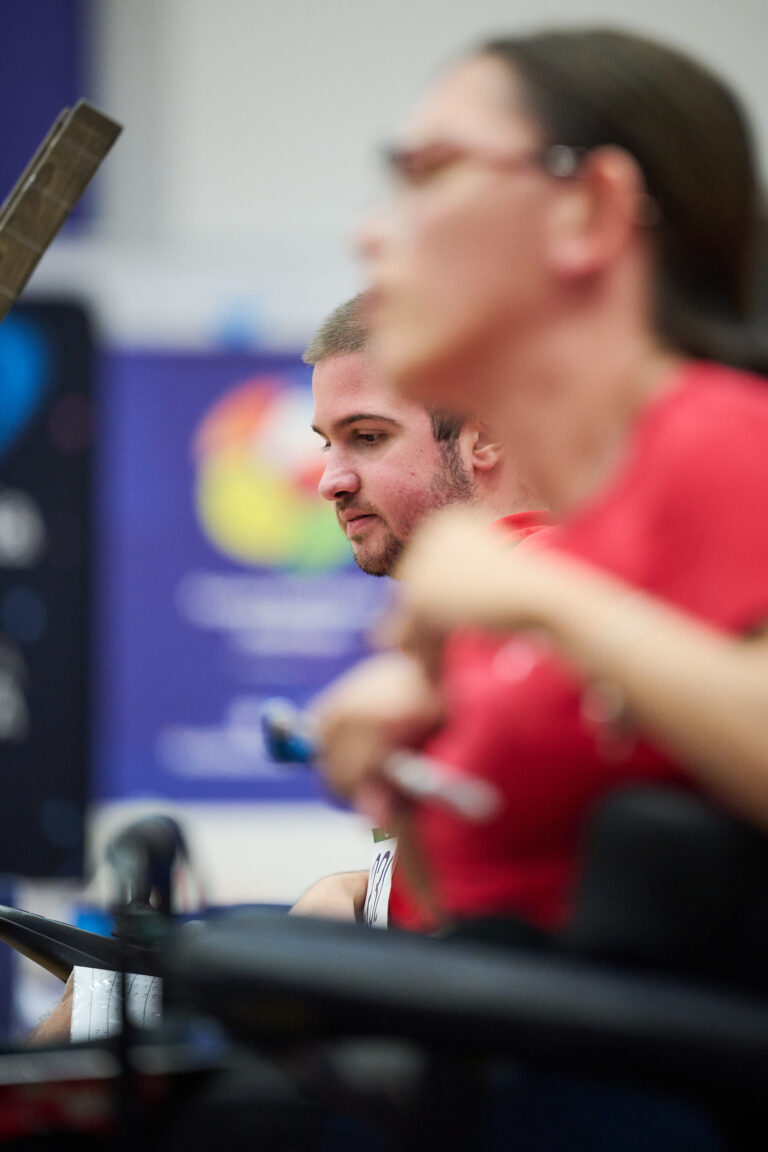 Asystent zawodnika BC3 przy rampie – Poznań 2026 World Boccia Challenger