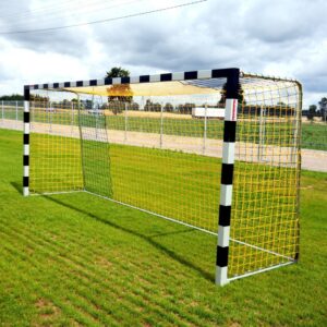 Bramka do piłki nożnej 5 x 2 m tulejowana