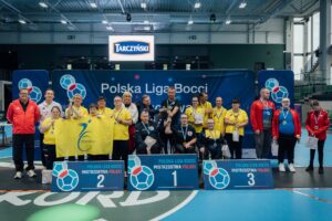 Dekoracja zwycięzców na podium Polskiej Ligi Bocci – Bielsko-Biała, wrzesień 2026