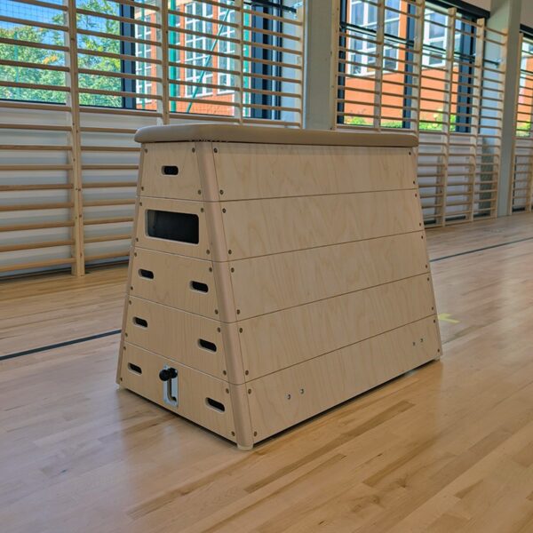 Skrzynia gimnastyczna 5-częściowa wózkiem skóra