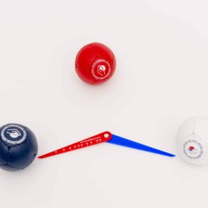 Pomiar odległości między bilami a jackiem małym cyrklem 14 cm