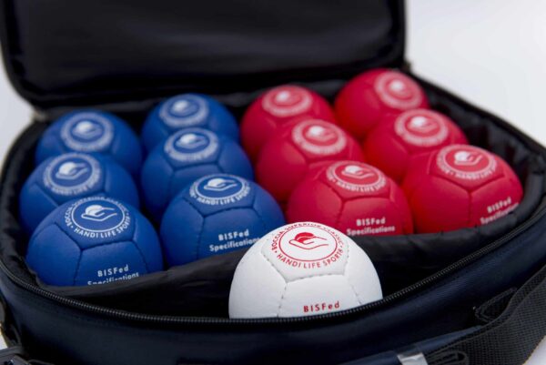 Boccia Superior Classic 2026 w torbie na ramię – bile czerwone i niebieskie wyjmowane z torby