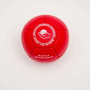 Czerwona bila Superior Supersoft 2026 – detal szwów i licencji World Boccia