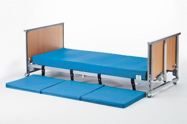 Invacare Medley Ergo – elektryczne łóżko rehabilitacyjne – zdjęcie 3