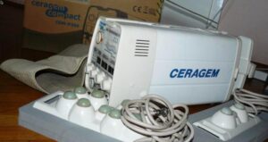 CERAGEM Compact CGM-P390 z głowicami 3- i 9-kulową, pasem i przewodem – urządzenie do masażu cieplnego
