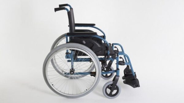 Invacare Action 1R – wózek inwalidzki ręczny – zdjęcie 2