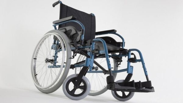 Invacare Action 1R – wózek inwalidzki ręczny – zdjęcie 3