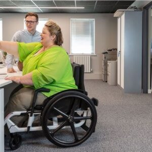 Invacare Action Ampla – wózek inwalidzki beriatryczny – zdjęcie 5