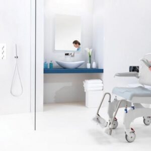 Invacare Ocean Ergo 5" – wózek toaletowy-prysznicowy – zdjęcie 5