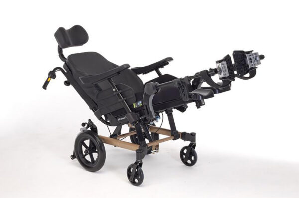Invacare REA Clematis PRO – wózek inwalidzki pasywny – zdjęcie 6
