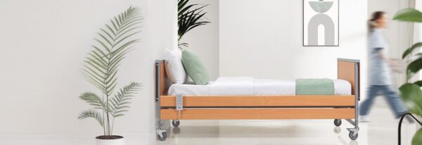 Invacare Accent – elektryczne łóżko rehabilitacyjne – zdjęcie 3