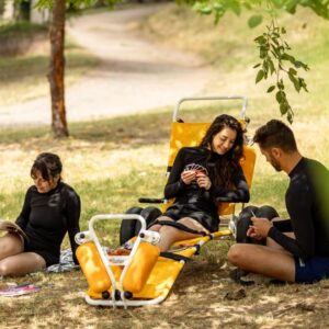 Wózek plażowy Sofao z odchylonym oparciem jako leżak